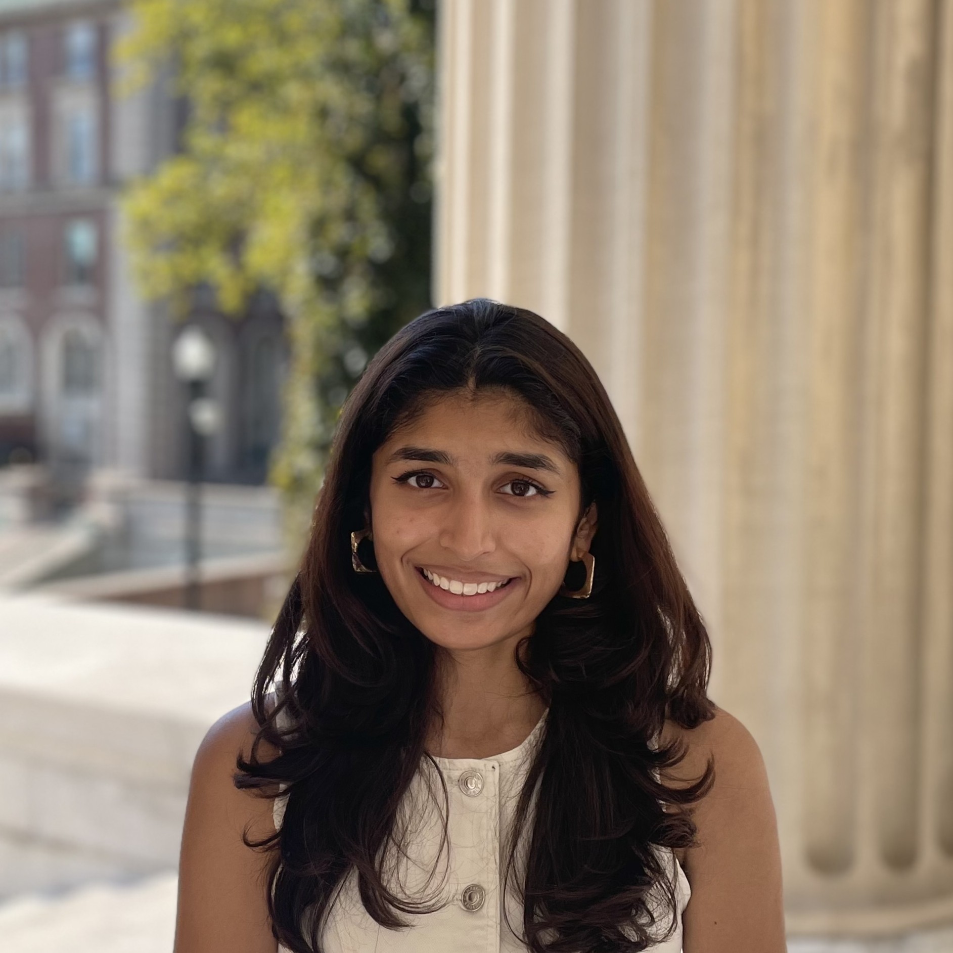 Heera Santhosh headshot